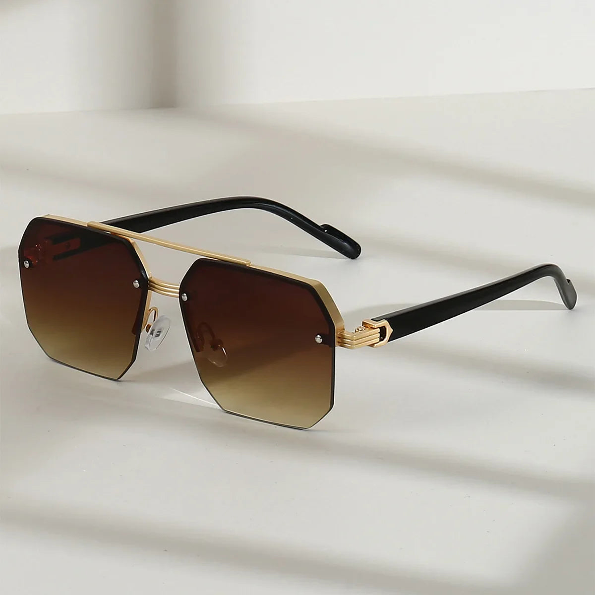 Lunettes de Soleil Homme en Métal – Monture Demi-Cadre Carrée